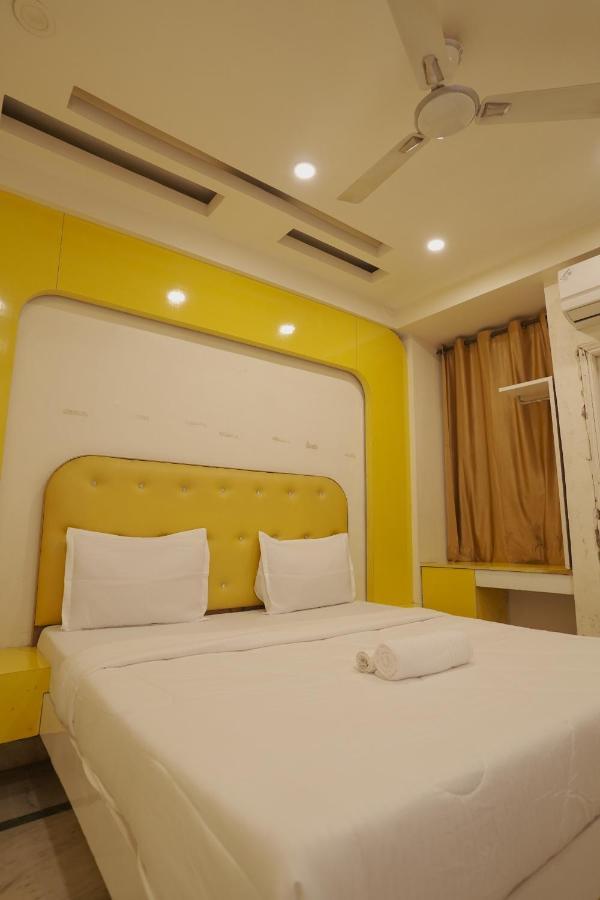 Hotel Leo Continental Nueva Delhi Exterior foto