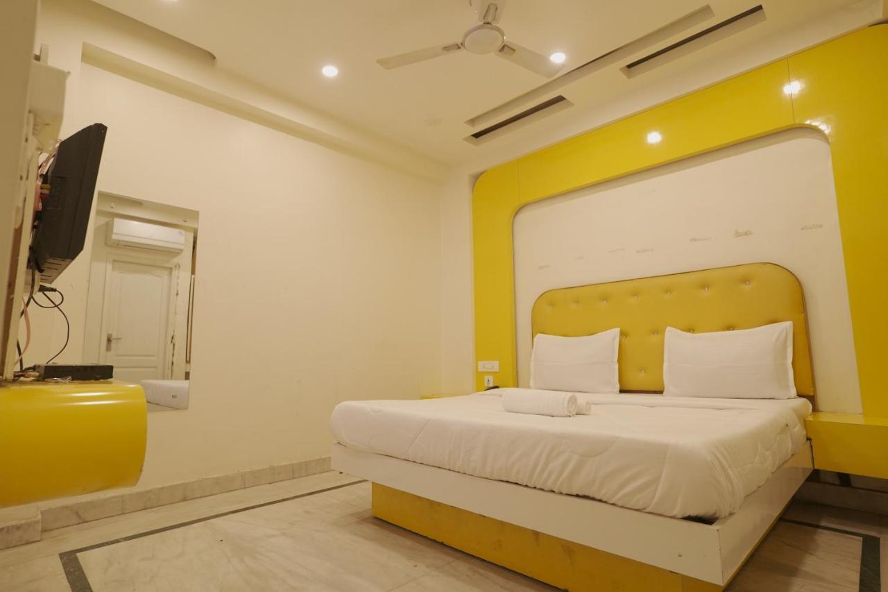 Hotel Leo Continental Nueva Delhi Exterior foto